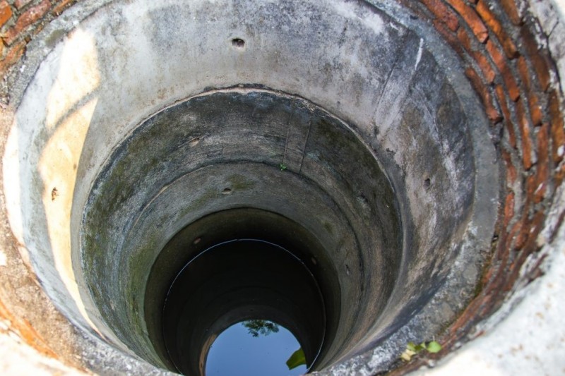 EFFECTS OF SHALLOW BOREHOLE